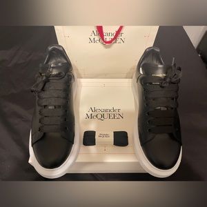 Alexander McQueen Oversized Sneaker